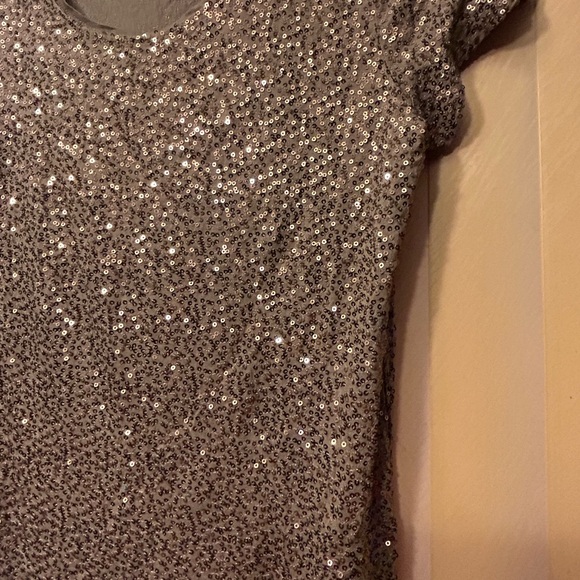 EUC Women's Dress Barn Brown Sequin Blouse - Picture 4 of 11